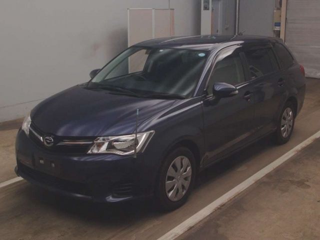 245 Toyota Corolla fielder NZE161G 2013 г. (TAA Kantou)